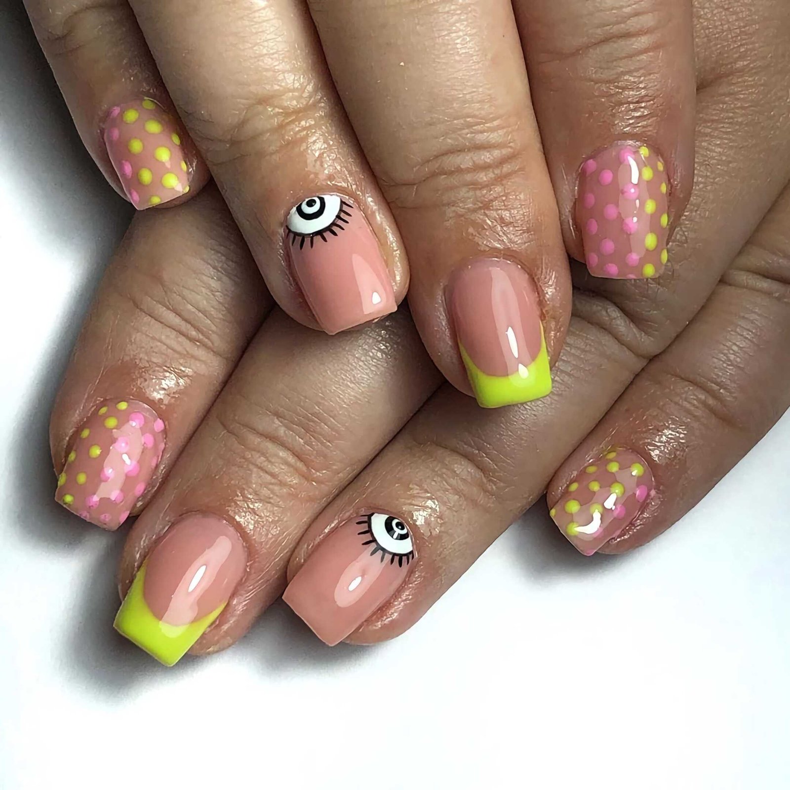 short nails with eyes