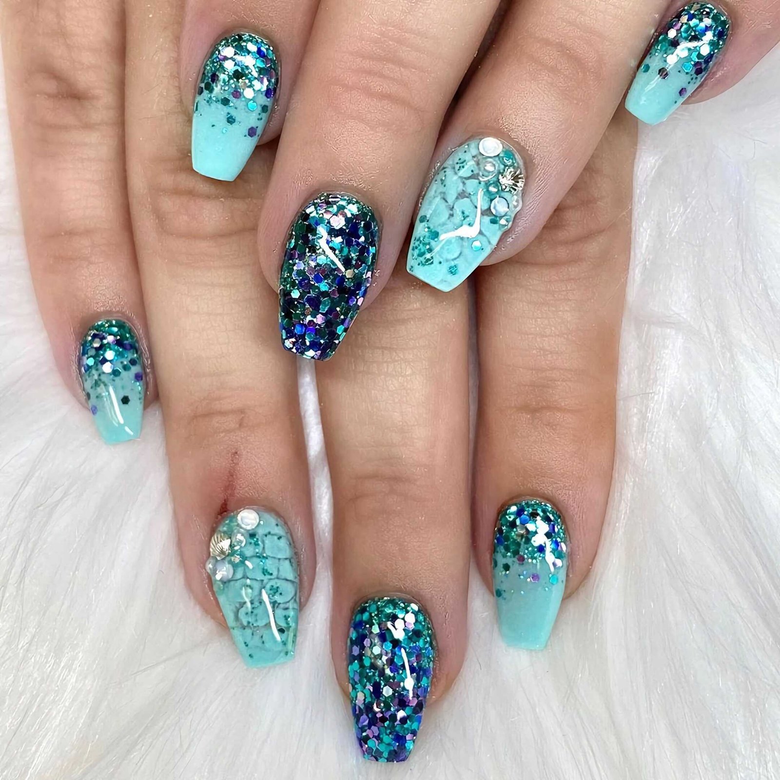beautiful turquoise nails